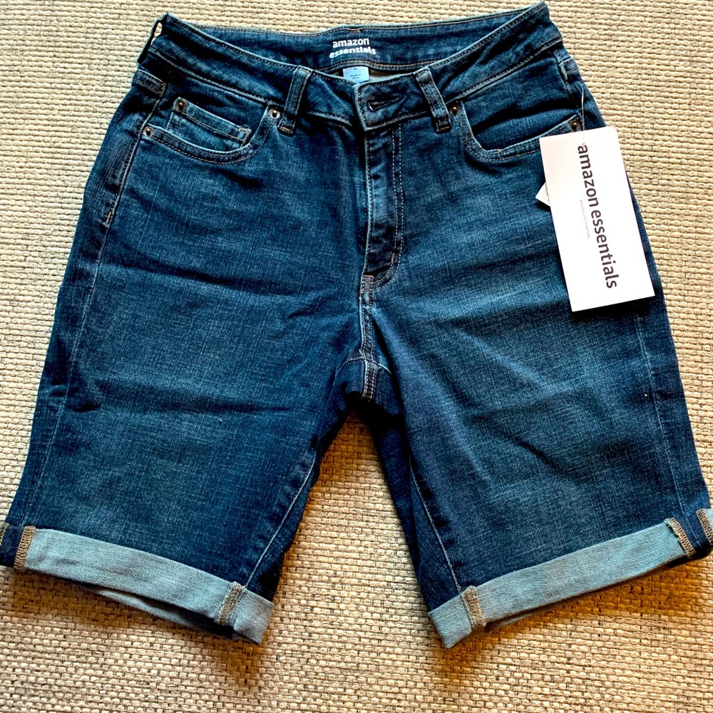 Amazon Essentials Women’s 9” Denim Shorts.  Brand new with tags. Size 6